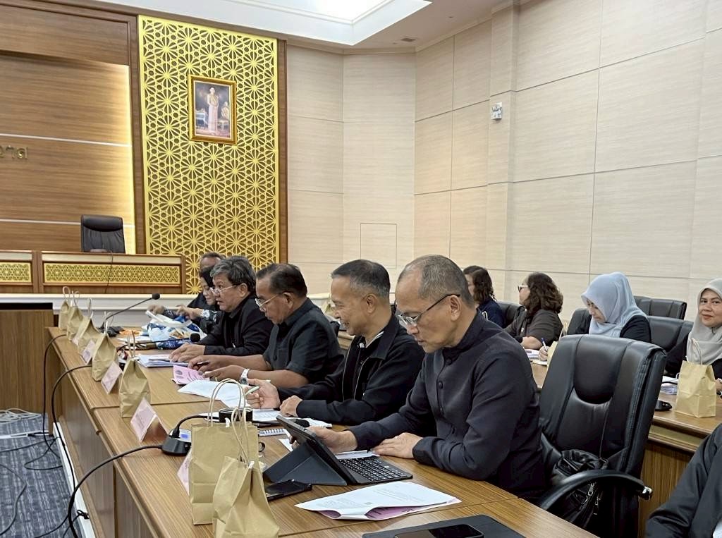 title - ผู้ตรวจราชการ ส.ป.ก. ร่วมประชุมตรวจติดตามความก้าวหน้าผลการดำเนินงานตามแผนการตรวจราชการ ของผู้ตรวจราชการกระทรวงเกษตรและสหกรณ์ ประจำปีงบประมาณ พ.ศ. 2569 รอบที่ 1 เขตตรวจราชการที่ 7 จังหวัดนราธิวาส